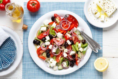 gesunde ernährung griechischer bauernsalat 400